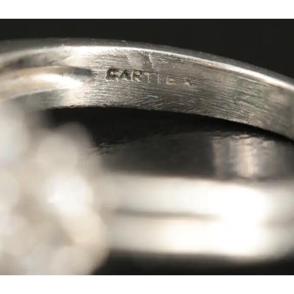 Cartier Platinum Emerald and Diamond Triple Flower Engagement Ring Ca. 1950s - Picture 8 of 10